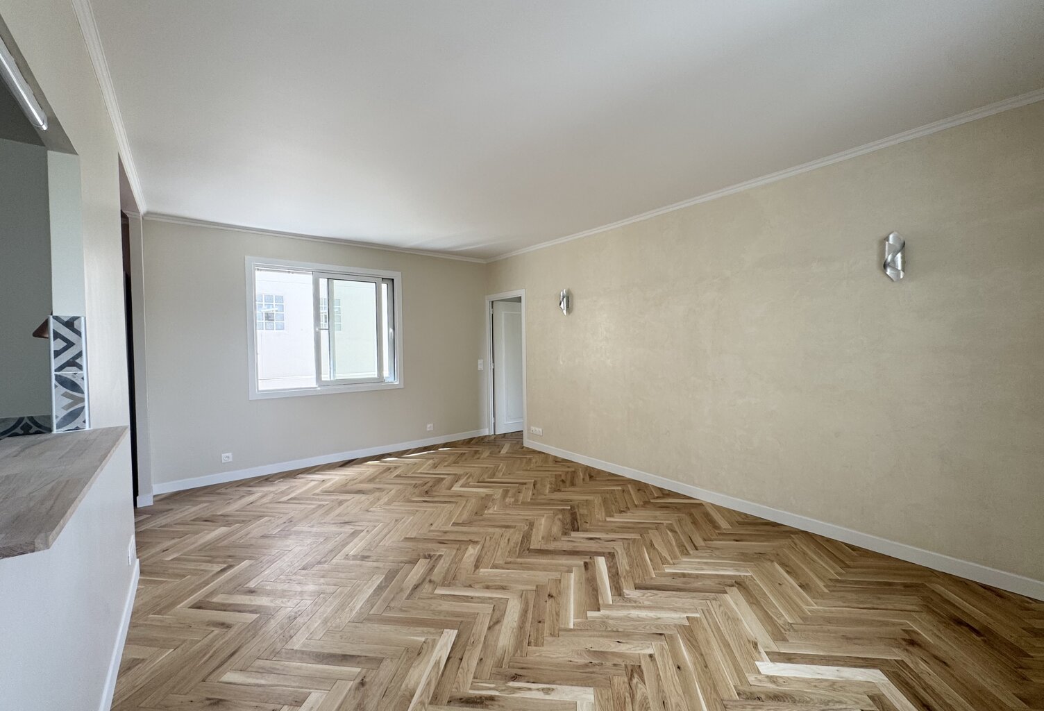 3 PIÈCES 71 M² – ENTIEREMENT RÉNOVÉ – VUES DÉGAGÉES — photo 1
