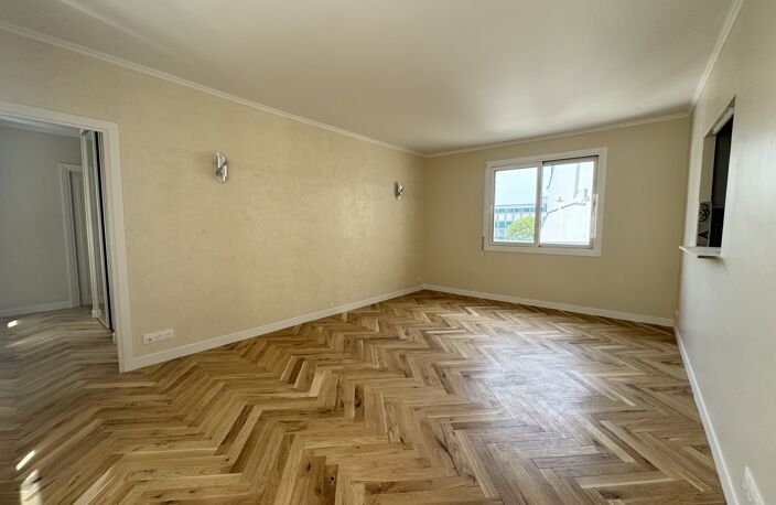 3 PIÈCES 71 M² – ENTIEREMENT RÉNOVÉ – VUES DÉGAGÉES — photo 4