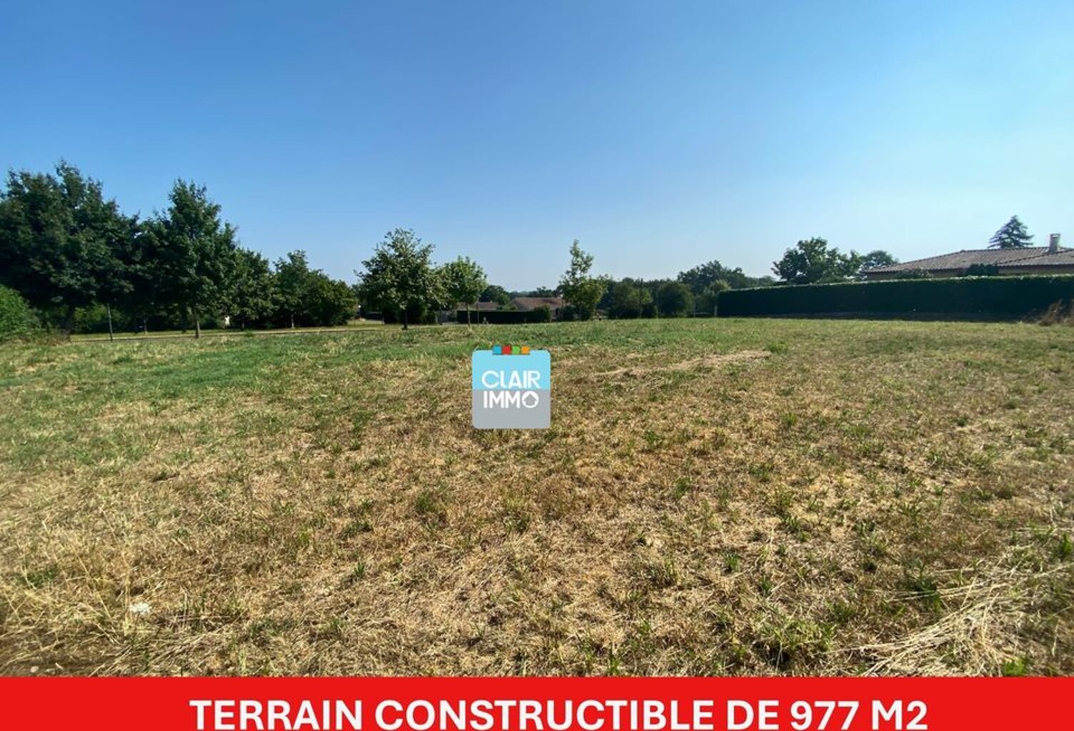 Terrain constructible de 977 m²  Cazaubon (Gers) — photo 1