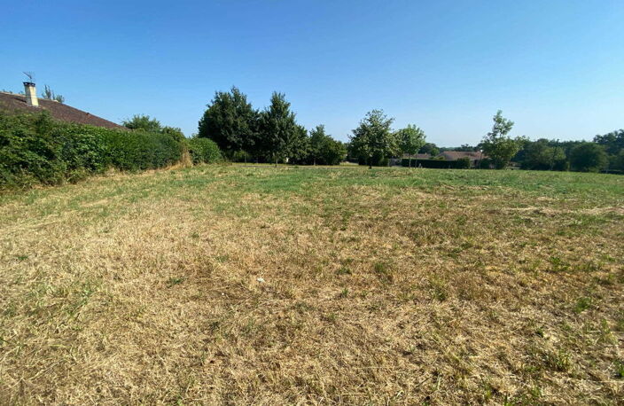 Terrain constructible de 977 m²  Cazaubon (Gers) — photo 5