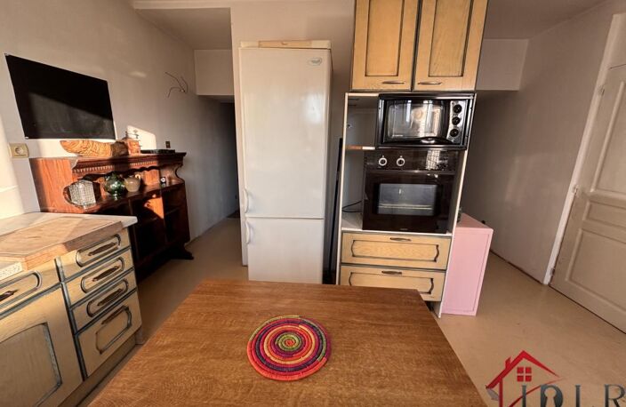 maison d'habitation de type f5, 110 m2 sur un terrain de 86 — photo 2