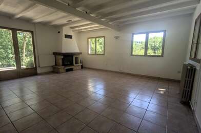 Maison 5 pièces 900 €