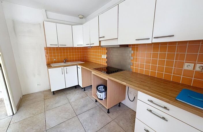 APPARTEMENT AVEC TERRASSE Secteur SAINT ANTOINE GASSE — photo 4