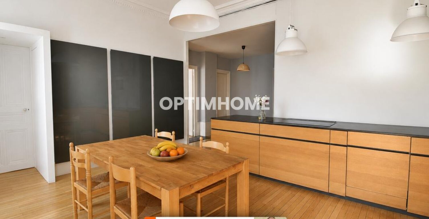 Lumineux appartement Haussmanien de 142m2 au centre-ville de Chalon sur Saône — photo 1