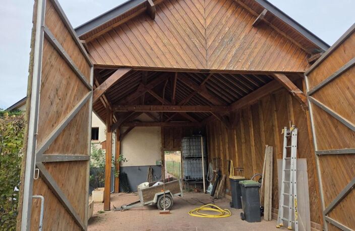 Maison de 145 M2 avec 5 chambres, grand sous-sol,  carport de 44 M2 et une dépendance de 40 M2 à SAINT LEGER DE RÔTES — photo 3