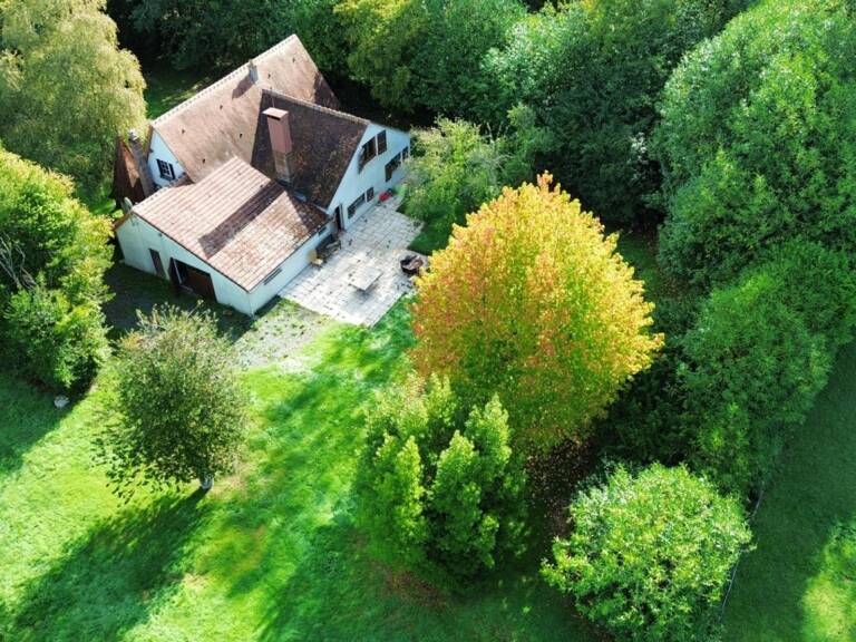 Maison de caractère à vendre 8 pièces 4 chambres à BAILLEUL LA VALLEE sur un terrain de 1 hectare — photo 1