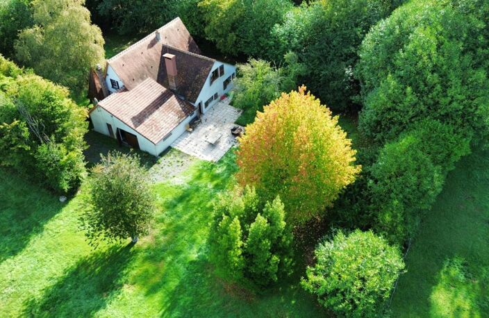 Maison de caractère à vendre 8 pièces 4 chambres à BAILLEUL LA VALLEE sur un terrain de 1 hectare — photo 2