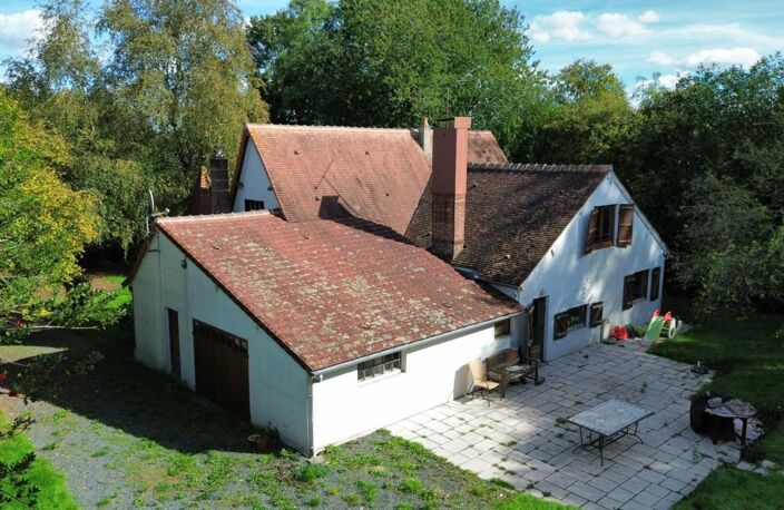 Maison de caractère à vendre 8 pièces 4 chambres à BAILLEUL LA VALLEE sur un terrain de 1 hectare — photo 3