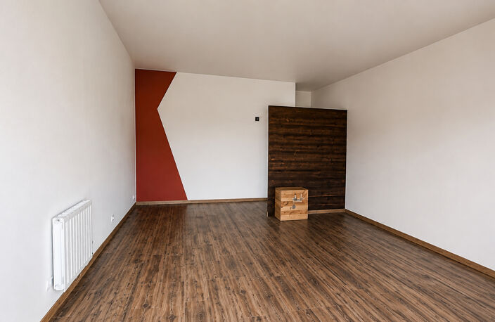 À LOUER UREAU / CABINET AVEC ACCÈS DIRECT DEPUIS LE PARKING - SECTEUR CAVIGNAC — photo 2