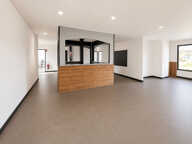 À LOUER ENSEMBLE PROFESSIONNEL DE 6 BUREAUX DE 204 M² SECTEUR CAVIGNAC — photo 2