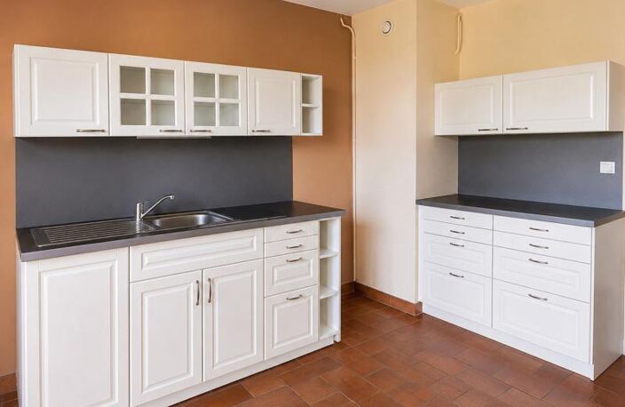 Saint-Cyr-sur-Loire – Bel appartement T3 lumineux avec ascensceur, garage, cave et balcon — photo 2
