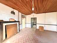 EN EXCLUSIVITE ! Ancienne petite ferme à restaurer 66m² avec dépandances terrain 2238m² 24500€ — photo 2