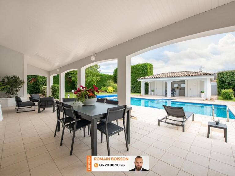 COUP DE CŒUR GARANTI : 285 m² DE PRESTATIONS HAUT DE GAMME, PISCINE CARRELÉE, POOL HOUSE ET INTIMITÉ TOTALE — photo 1
