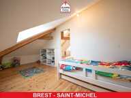 FINISTERE - Brest (29200) - A VENDRE – DUPLEX T4 – DPE C – AUCUN TRAVAUX A PREVOIR – 3 CHAMBRES POSSIBLES – GARAGE – EMPLACEMENT IDEAL — photo 4