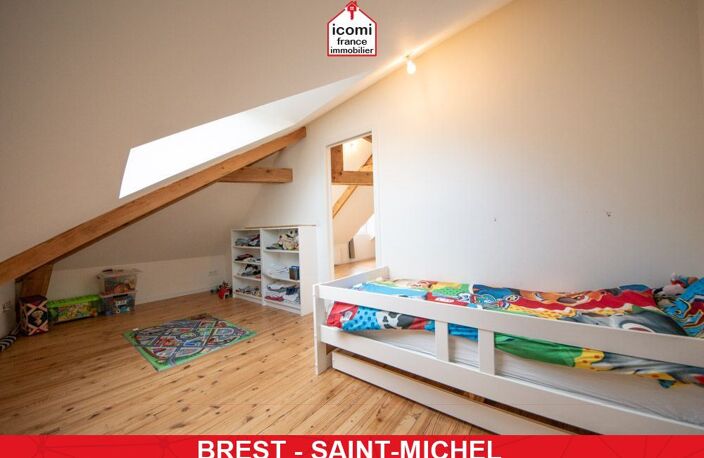 FINISTERE - Brest (29200) - A VENDRE – DUPLEX T4 – DPE C – AUCUN TRAVAUX A PREVOIR – 3 CHAMBRES POSSIBLES – GARAGE – EMPLACEMENT IDEAL — photo 4