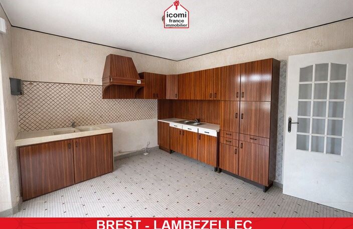 FINISTERE - Brest (29200) - A VENDRE - MAISON DE 129 M² - T6 - 4 CHAMBRES - DPE E - BEAU POTENTIEL - GARAGE - IDEALEMENT SITUEE — photo 2