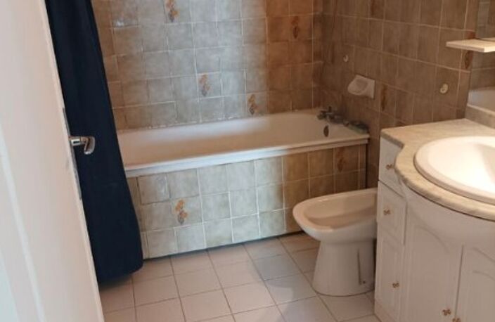 T2 — photo 2