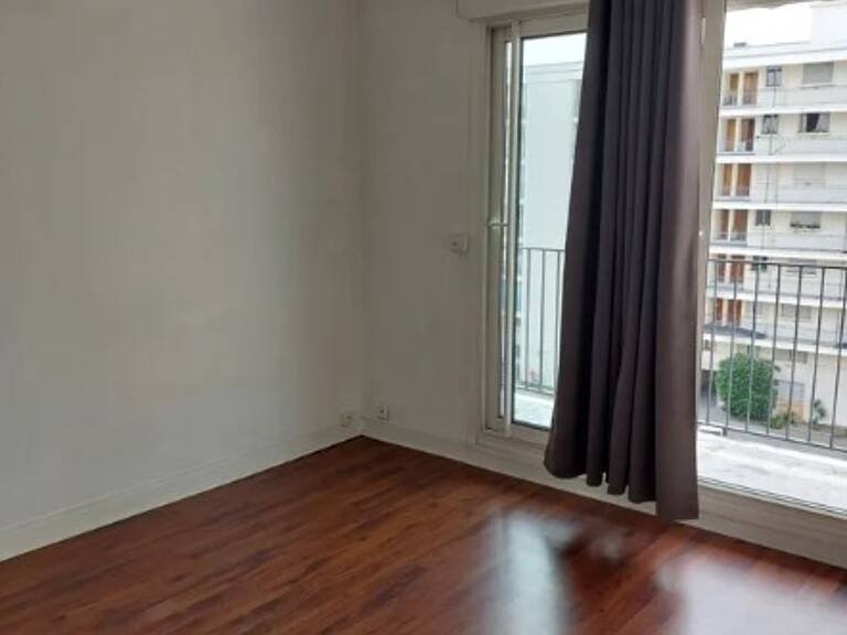 T2 — photo 1