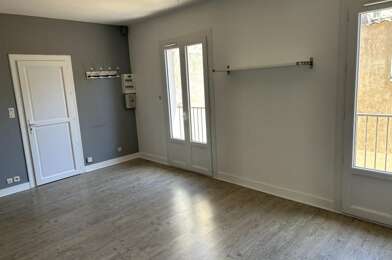 Appartement 3 pièces 590 €