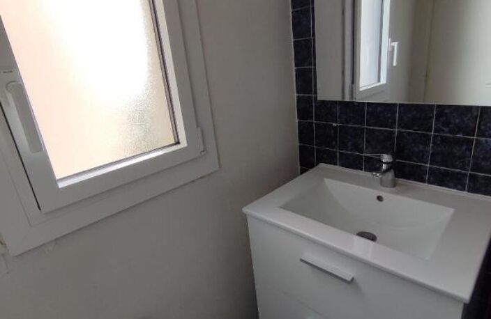 T1 — photo 3