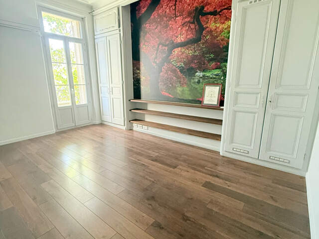 TOULON HAUTE VILLE - APPARTEMENT 7 PIECES - 165 m2- BALCONS — photo du bien