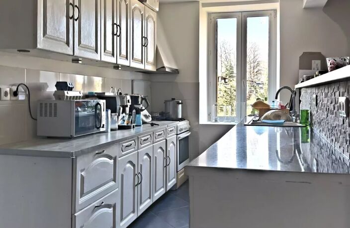 Maison moderne 140 m² à La Roche-en-Brenil — photo 2