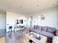 Bron – T3 en dernier étage, entièrement rénové, balcon, parking et cave – Coup de cœur assuré ! — photo 2