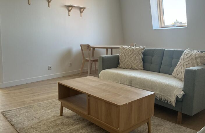 F2 meublé entièrement rénové – Tourcoing — photo 2