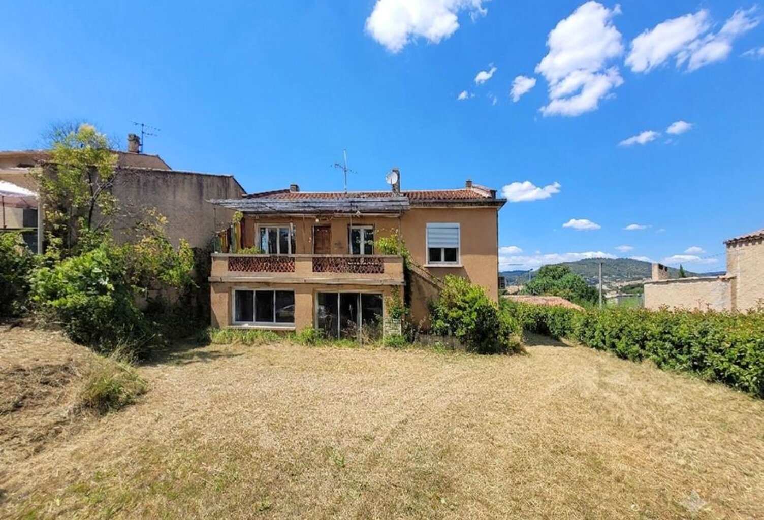 Maison À Vendre — photo 1