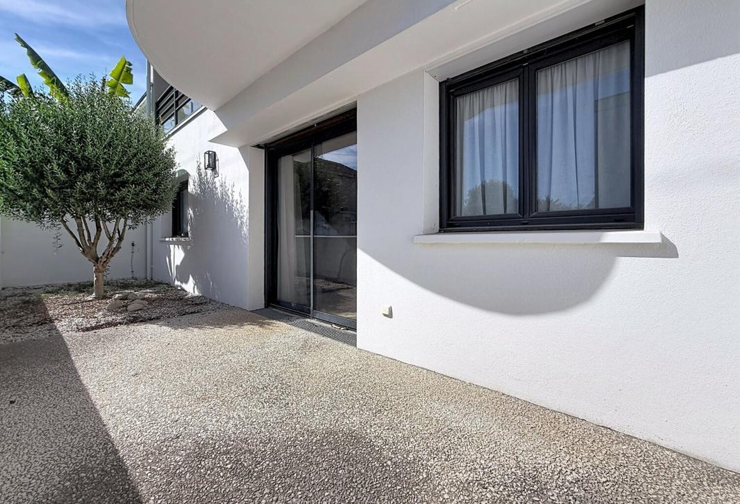 Appartement À Vendre — photo 1