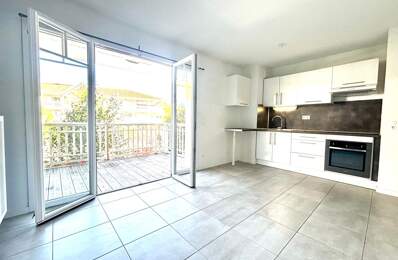 Appartement À Vendre — photo du bien