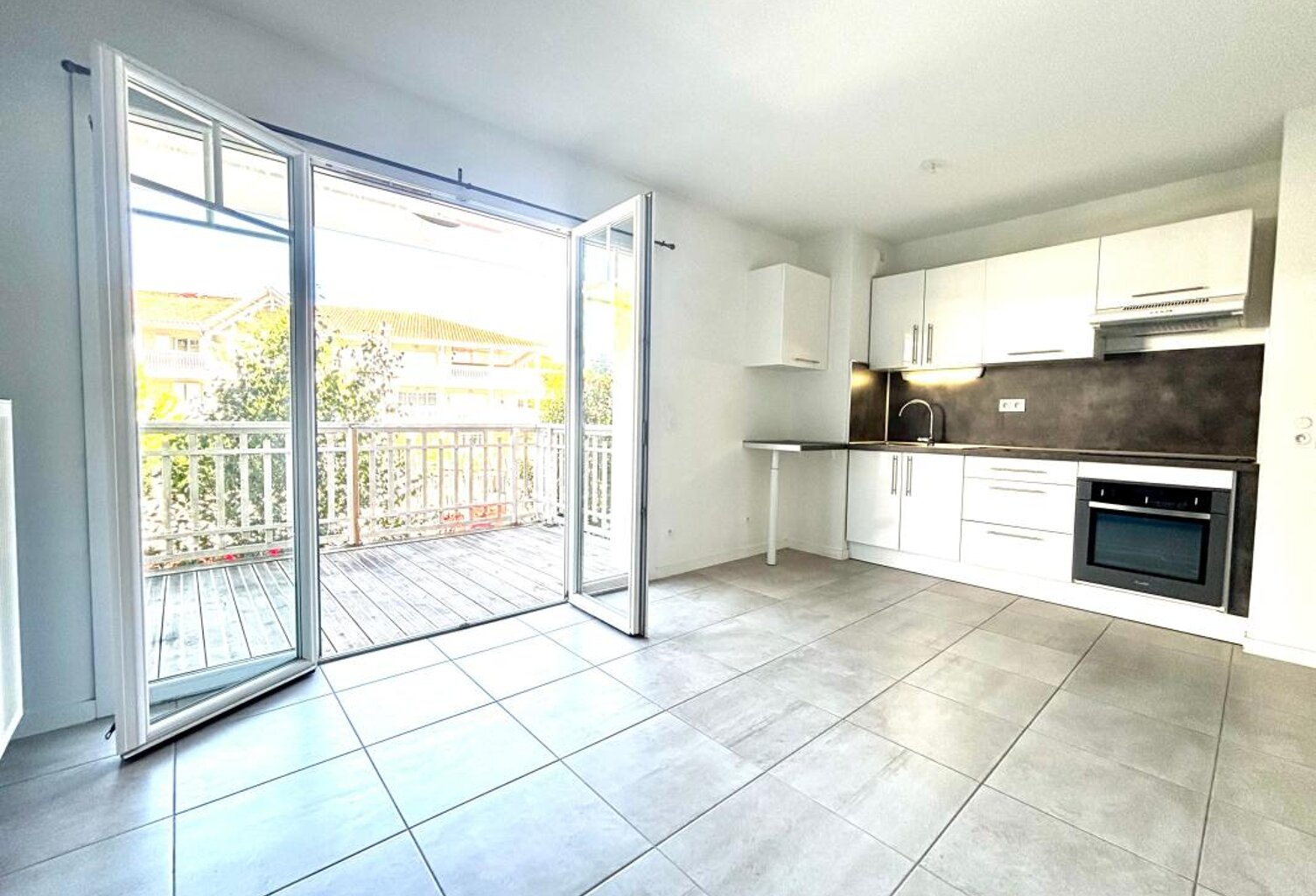 Appartement À Vendre — photo 1