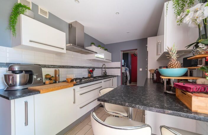 Appartement À Vendre — photo 2