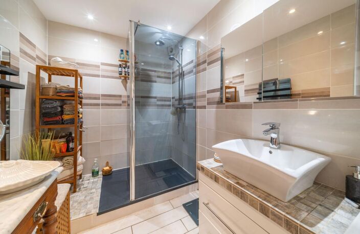 Appartement À Vendre — photo 3