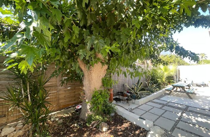 MAISON DE CHARME DE TYPE 5 PIECES 3 CHAMBRES AVEC JARDIN — photo 2