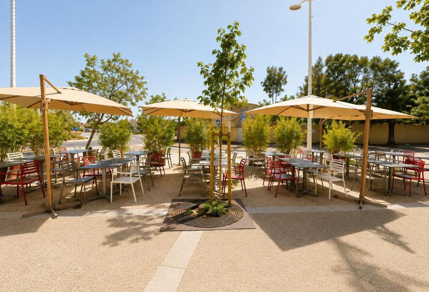 A Vendre Fonds de Commerce de Restaurant Plage des Sablettes 83500 La Seyne sur Mer — photo 1