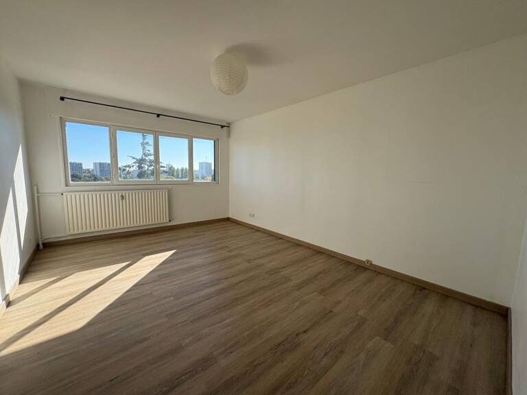 Appartement Vandoeuvre Les Nancy 2 pièce(s) 35.5 m2 + Parking — photo 1