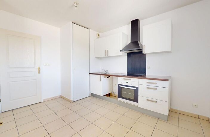 Appartement À Vendre F4 ascenseur stationnement balcon — photo 3