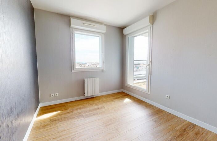 Appartement À Vendre F4 ascenseur stationnement balcon — photo 4