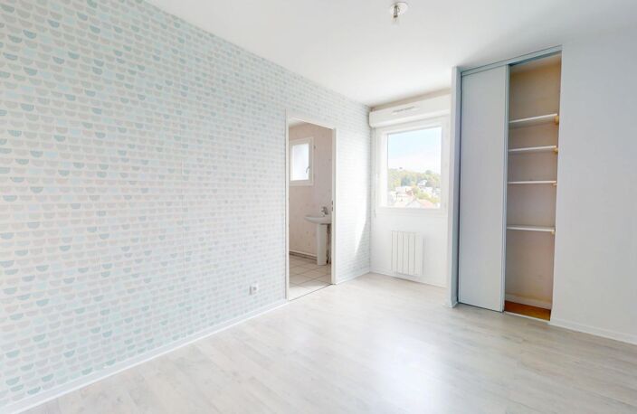 Appartement À Vendre F4 ascenseur stationnement balcon — photo 5