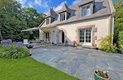 Maison 5 chambres avec un parc boisé — photo du bien