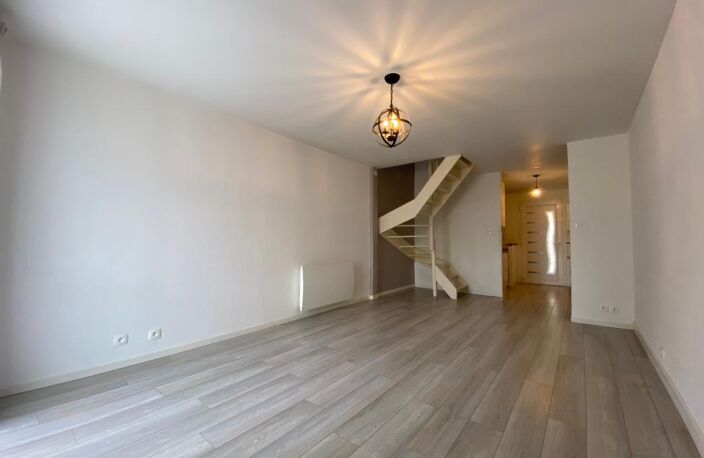Appartement À Louer — photo 2