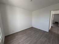 Appartement neuf T3 à louer à l’année – Proche commerces, piste cyclable et plage — photo 4