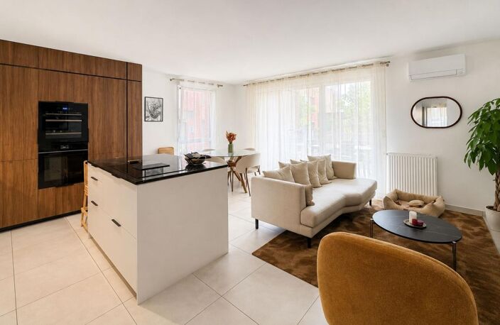 GUILLAUMET - Appartement T4 avec Terrasse, Jardin & Double Parking Sous-Sol — photo 2