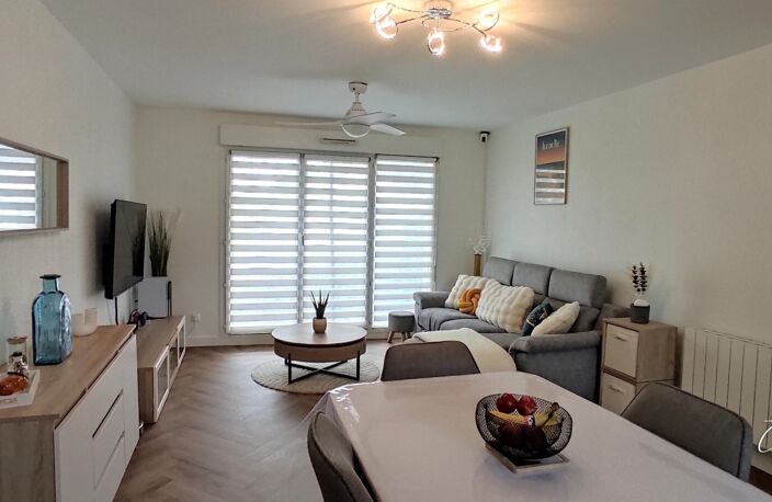 MARCHEPRIME – BEL APPARTEMENT 3 PIÈCES / 2 CHAMBRES AVEC GRAND BALCON — photo 2