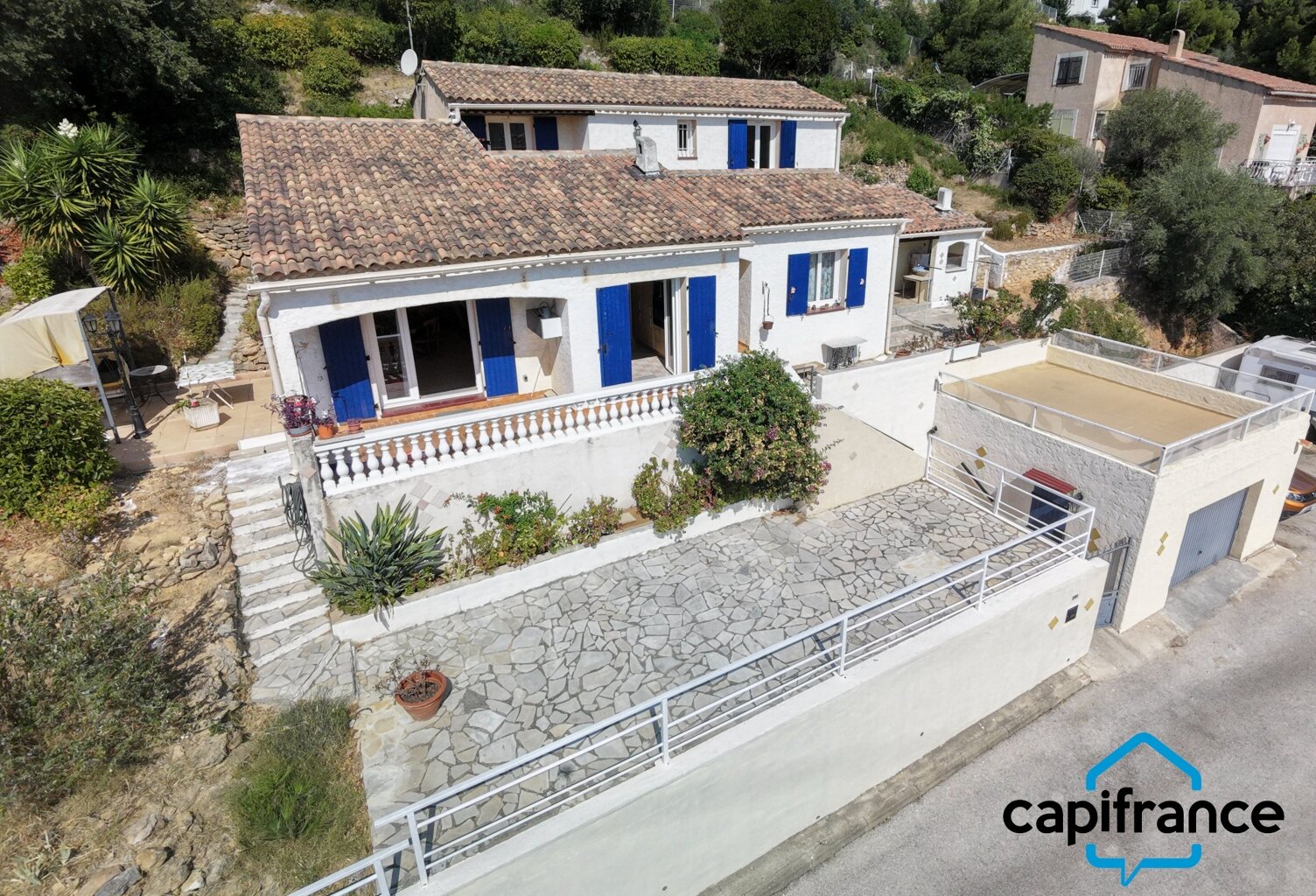 83 Toulon 4 chemins/le Baou, Villa 118m2 ( et plus de 35  m2 buanderie, annexe) vue mer calme 6 pieces 1053 m2 — photo 1