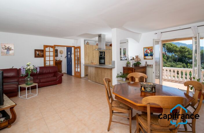 83 Toulon 4 chemins/le Baou, Villa 118m2 ( et plus de 35  m2 buanderie, annexe) vue mer calme 6 pieces 1053 m2 — photo 5