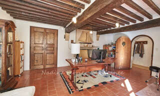 Maison 5 Pièces 215 m² à vendre à Aix-en-Provence (13100)