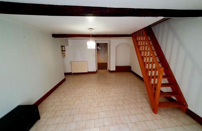 Maison de bourg à Verteillac (24) - 85M² - 5 Pièces - 3 Chambres - Jardin — photo 4