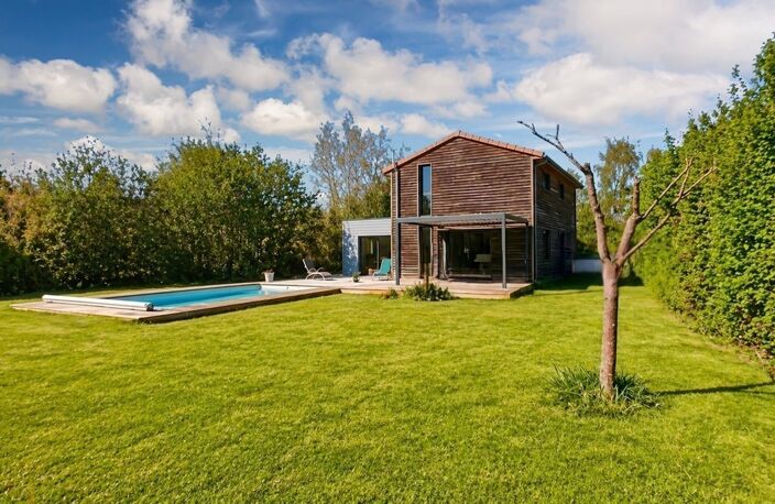 Dept de la Vienne (86) Maison contemporaine type 6 avec piscine, double garage et pergola bioclimatique — photo 3